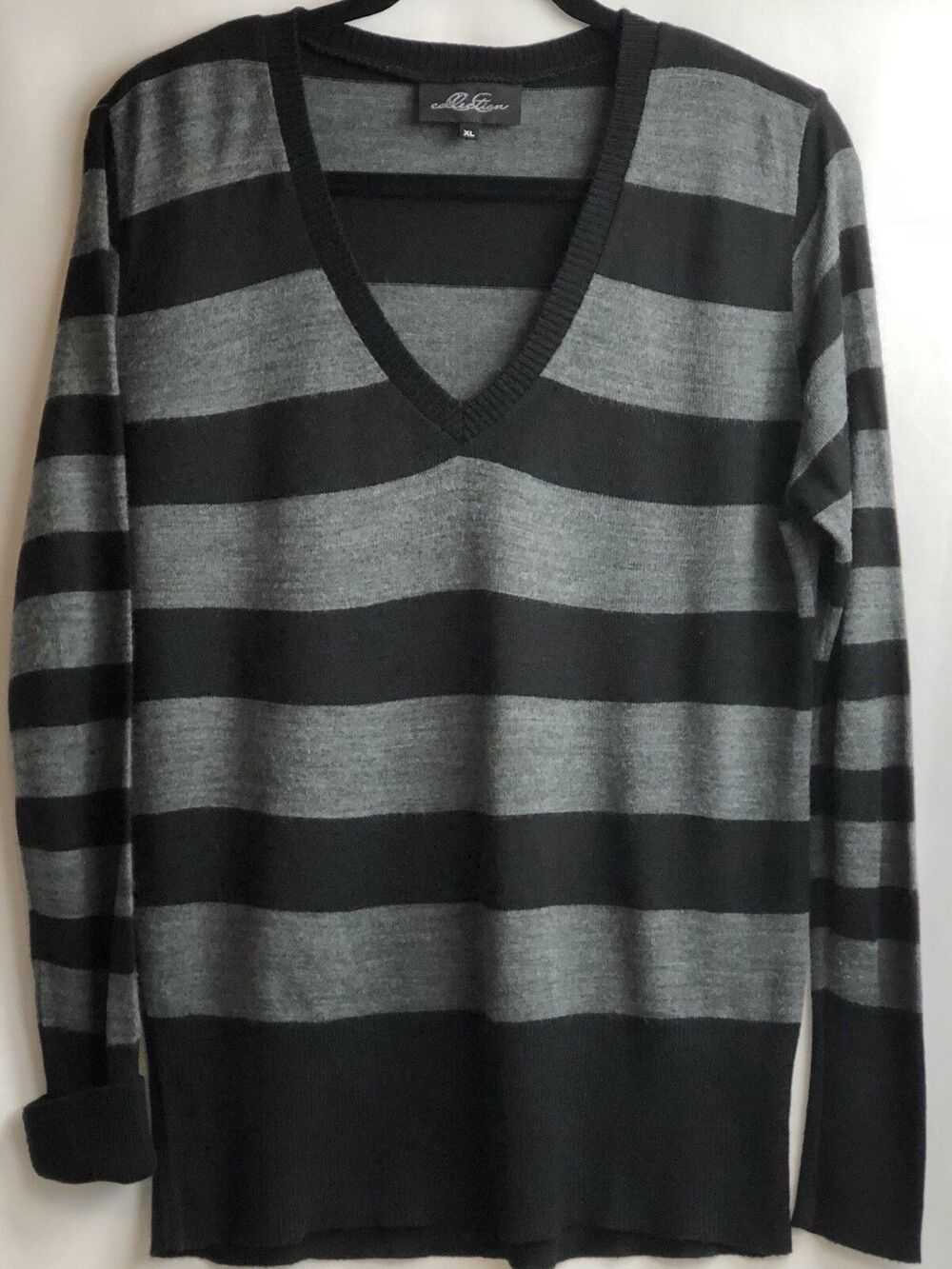 CC Collection Sweater Women Size XL Black Gray Striped V Neck Pullover Workwear